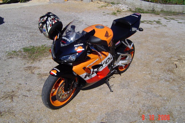 HONDA CBR 1000 RR REPSOL - foto povečava