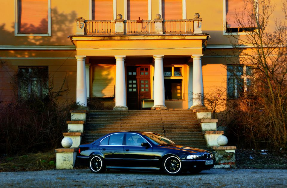 BMW 528iA - foto povečava