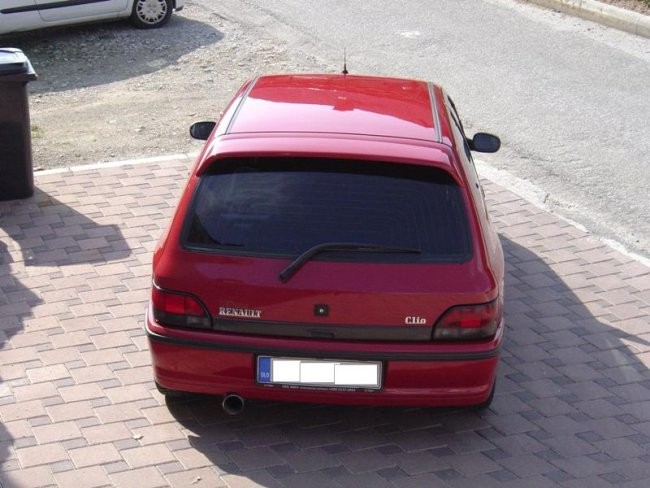 Clio 1.8 16v - foto povečava