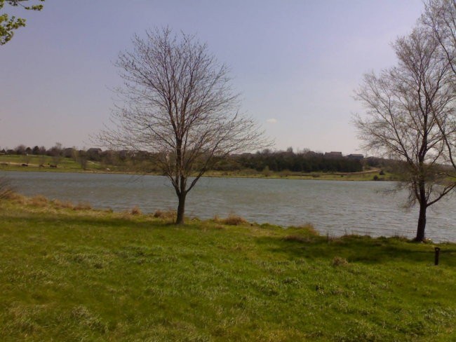Eno od jezerc v Omahi.