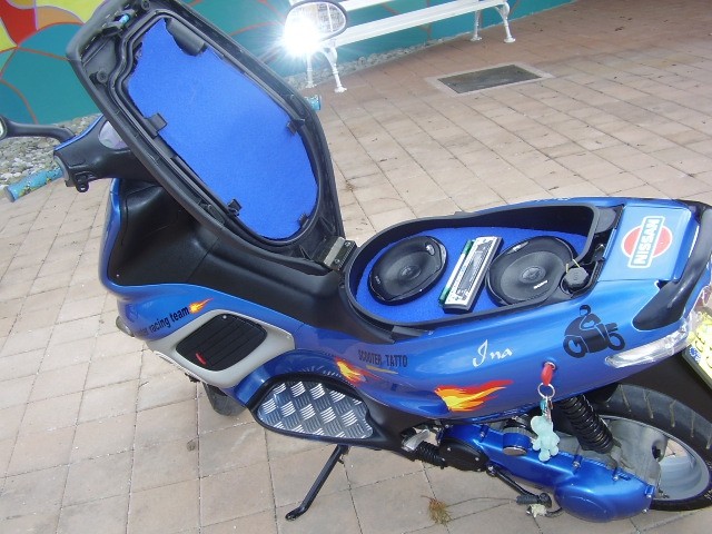 Moj scooter..muska šopa 