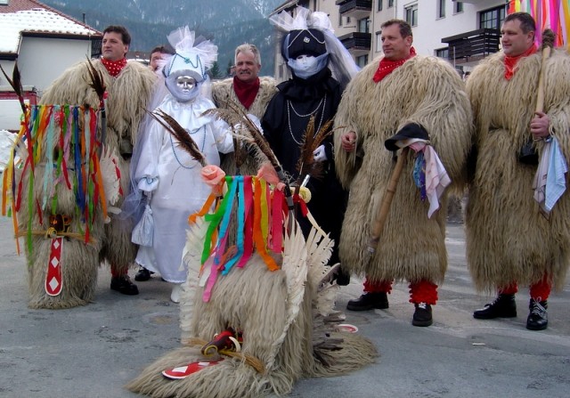 Pustni karneval v Mežici 2009 - foto