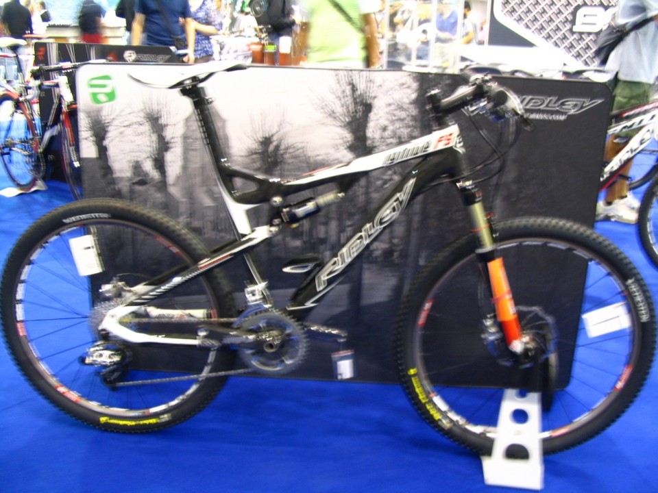 2009_09_19_ sejem EXPOBICI - foto povečava