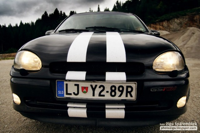 Corsa GSI white stripes - foto