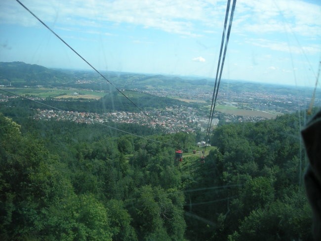 Pogled iz Pohorske gondole.