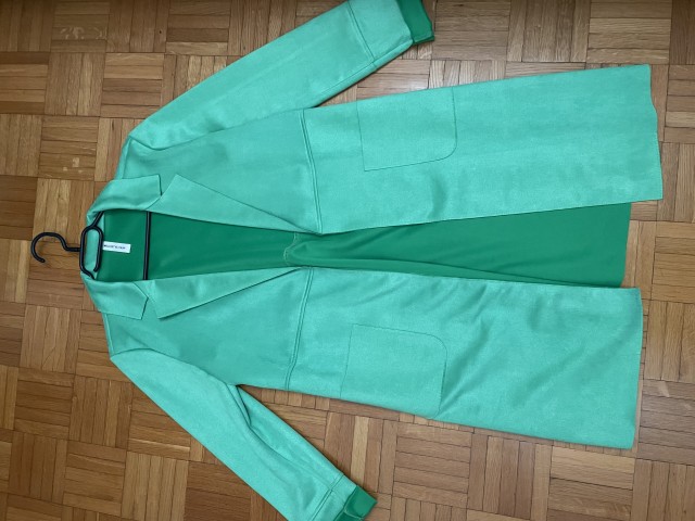 Tanjsi plascek NOV velikost UNI 5€
