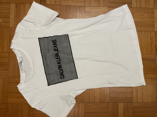 Original CK velikost S spredaj mrezica crna 5€