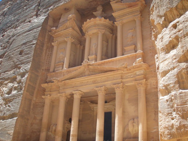 Jordanija- Petra, izgubljeno mesto, tu so snemali Indana Jones