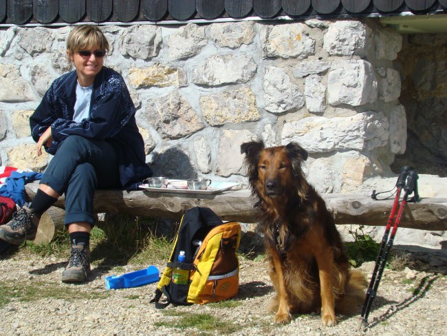 uživajmo na soncu pred domom na Robleku