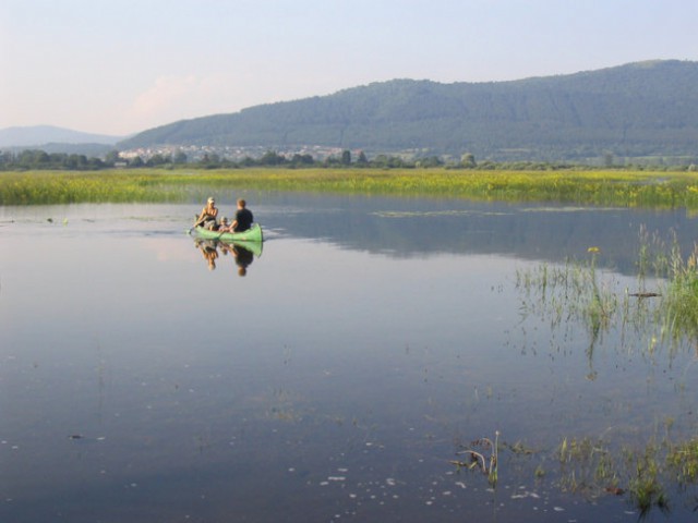 Še ena; Cerkniško jezero in mi na kanuju. Poletje 2005