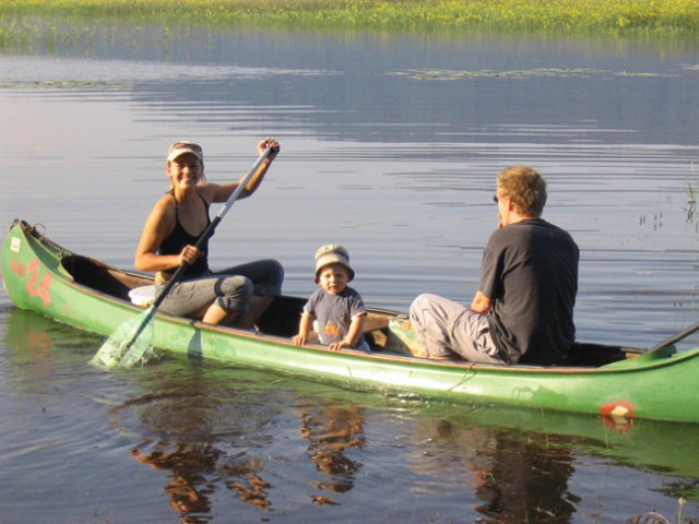 Poletje 2005, ko je bilo jezero polno vode. Na žalost je to poleti redkost.